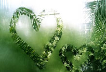 世体：拉菲尼亚右手手腕出现撞击后遗症，不过并无大碍.